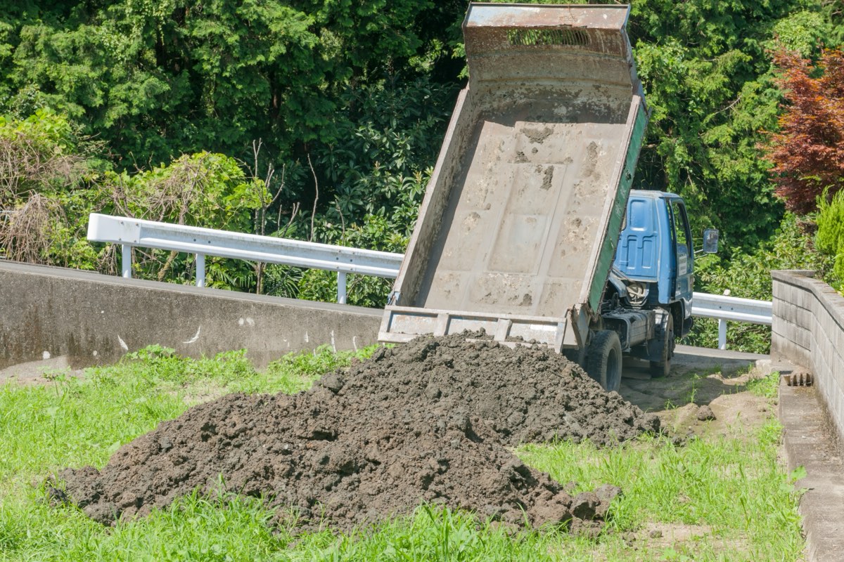 盛土のパトロール